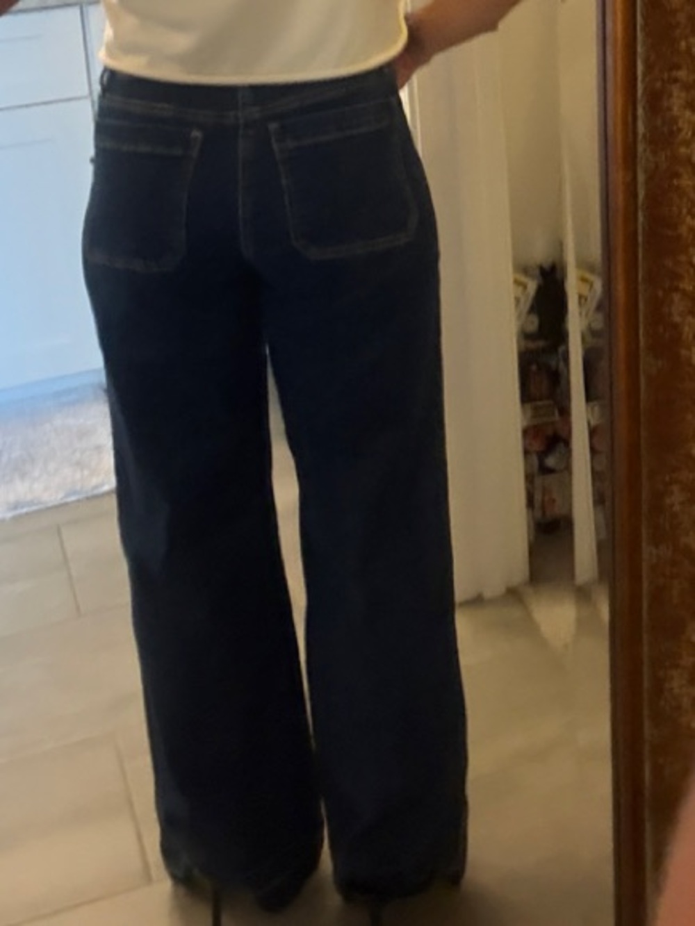 High-Rise Dark Blue Wide-Leg Women's Jeans - Picture 4 of 9